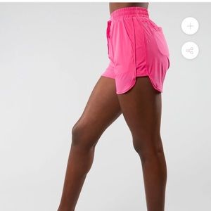 Buffbunny Flo Short
